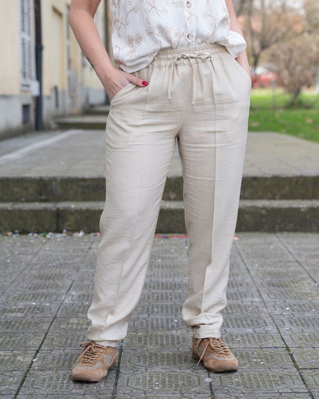 Pantalone Fly Girlo modello sigaretta sabbia