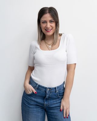 T-Shirt con scollo quadrato Art Love panna