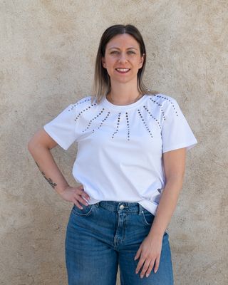 T-Shirt basic bianca con strass moro