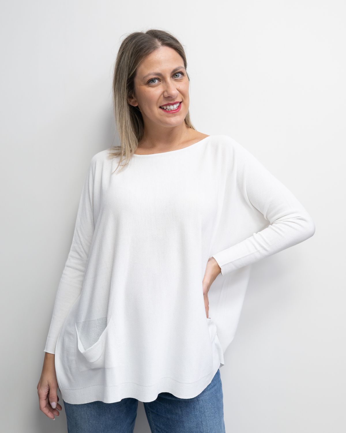 Maglia over Kontatto con taschine laterali panna Maglia over Kontatto con taschine laterali panna