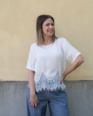 Blusa manica corta Maryley crema con pizzo