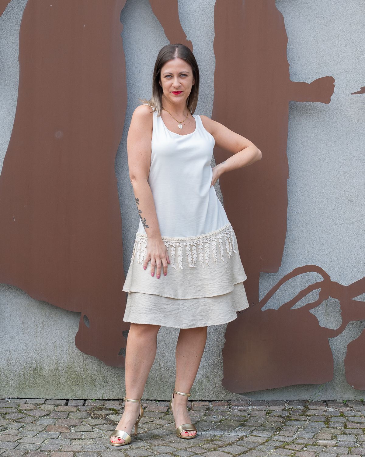 Abito Fly Girl panna con balze Abito Fly Girl panna con balze
