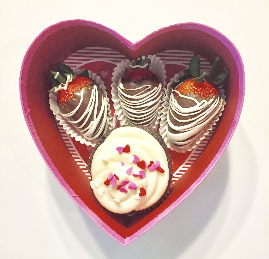 3 Gourmet Chocolate-Covered Strawberries + 1 Strawberry Mousse-Filled Cupcake Combo in a Valentine Box