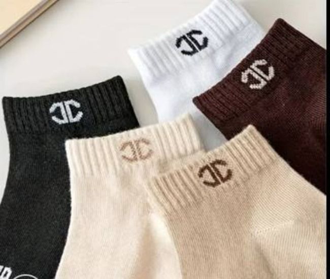 5 Pcs Women Fashion Socks Size fits sizes 5-12