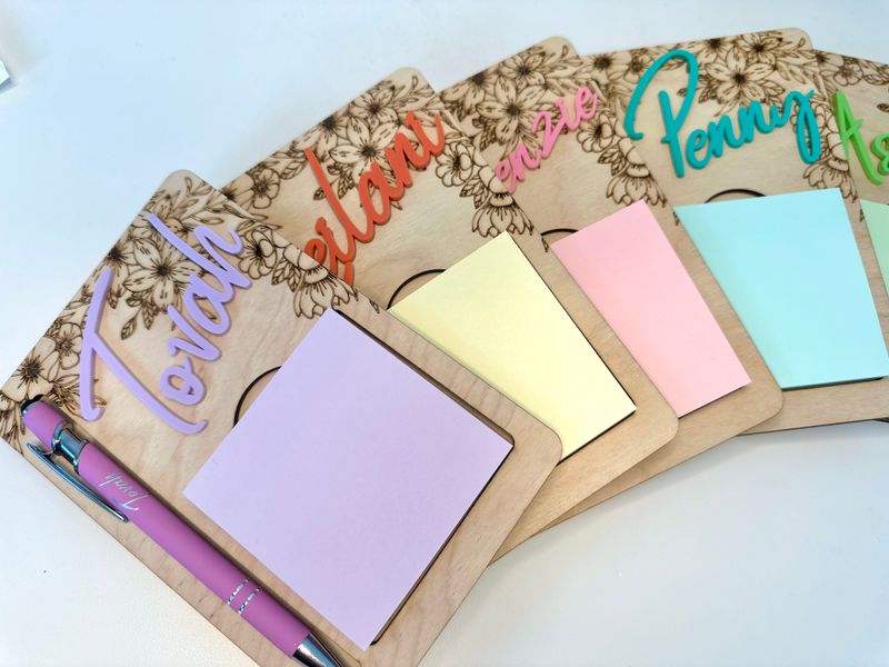 Custom post it holder /pen set