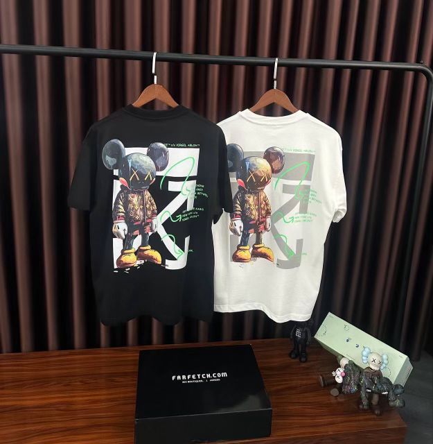 Off White Graphic T’s