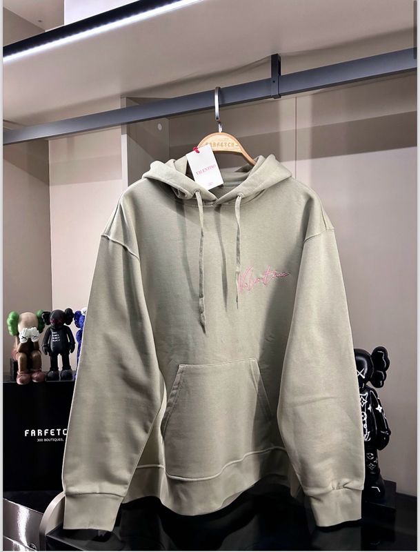 V Hoodie