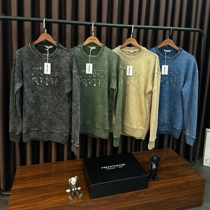 M I U Sweaters