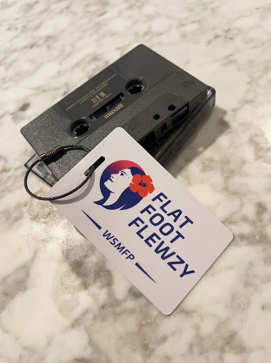 LUGGAGE TAG - FLEWZY