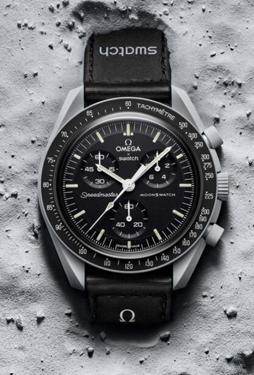 ساعة اوميجا سواتش ساعة Omega x Swatch MoonSwatch - Mission to the Moon ميرور مع بوكس و و ستراب رابر اسود اضافي و ٢ بطاريه