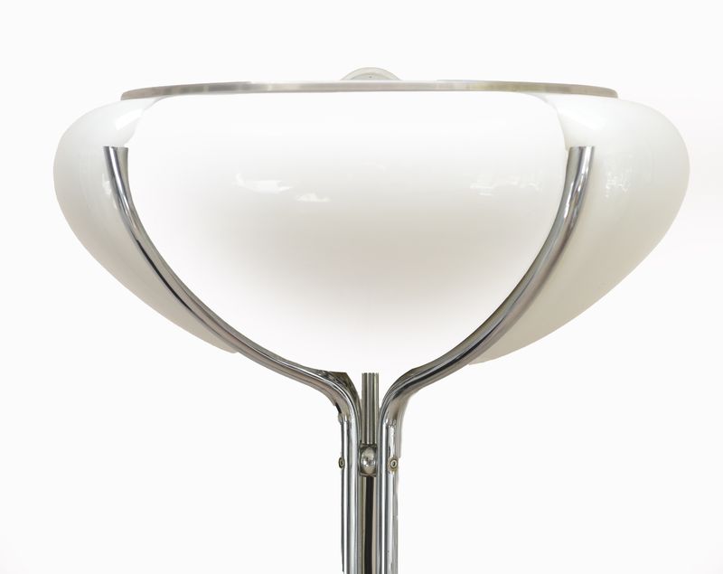 Rare Italian Original Floor Lamp 'Quadrifoglio', Produced By Harvey Guzzini, Italy, 1970s.