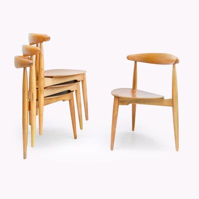 Hans J Wegner 'Heart' Dining Chairs Fh4103 By Fritz Hansen Denmark, 1960s