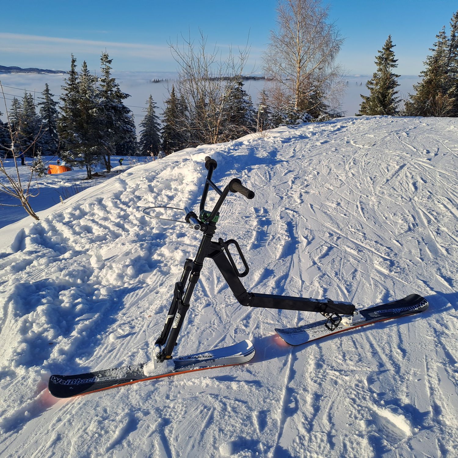 Folding ski-bike