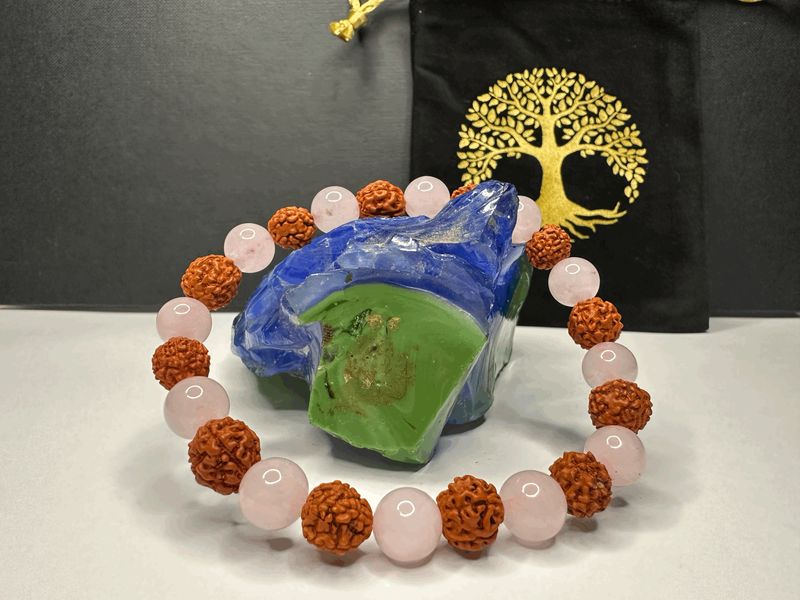Rosenlicht & Erde Armband