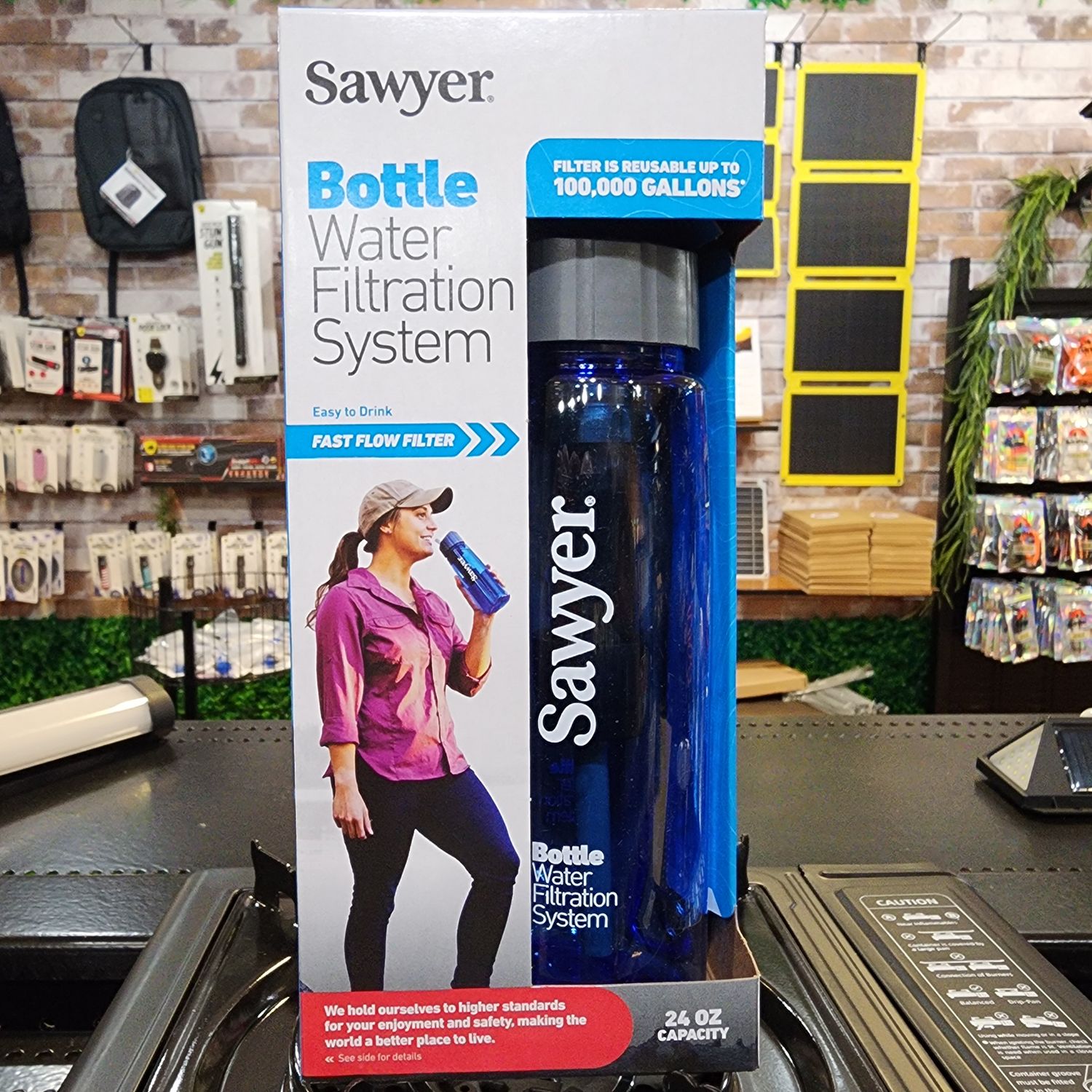 Sawyer 24oz Water Filtration Bottle – Portable, Clean Water on the Go