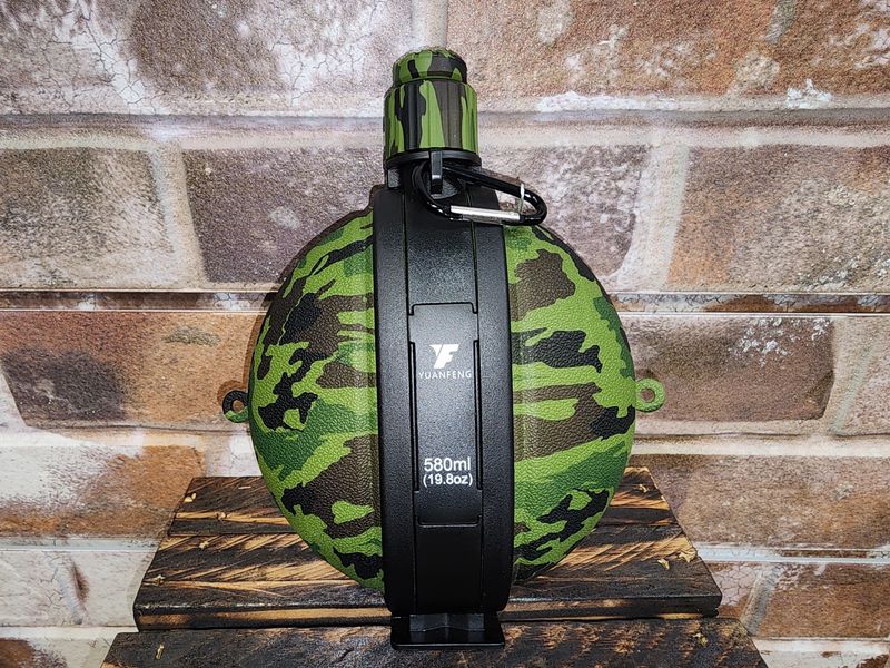 Silicone Canteen – Camo, Lightweight and Flexible Hydration Solution