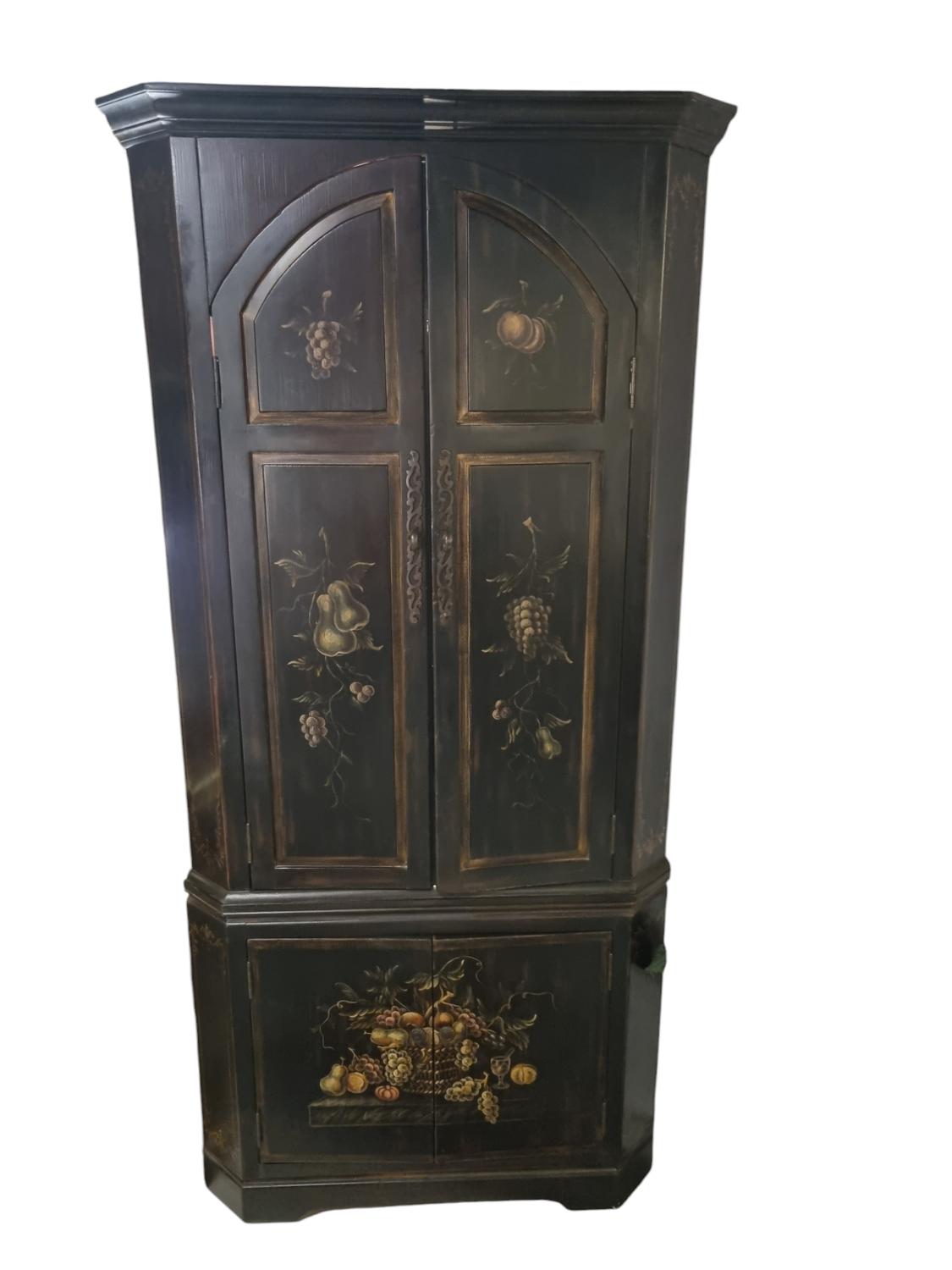 PULASKI CORNER CABINET