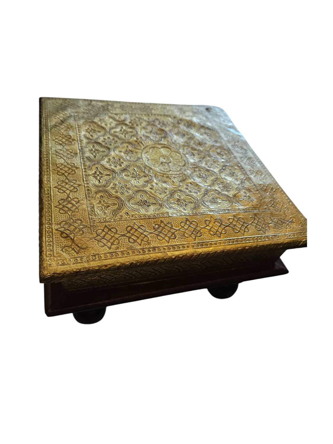BRASS HAMMERED WOODEN RISER INDIAN SMALL pooja
