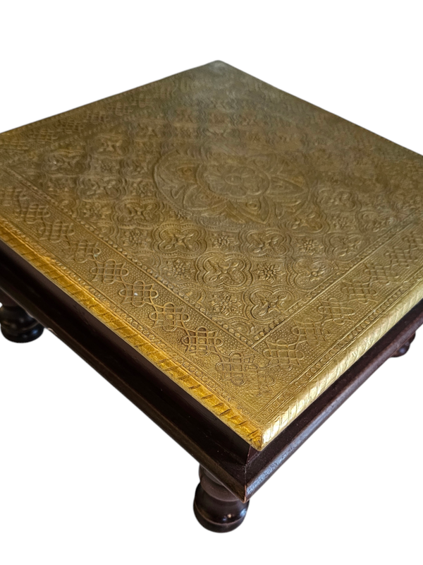 BRASS HAMMERED WOODEN RISER INDIAN BIG pooja