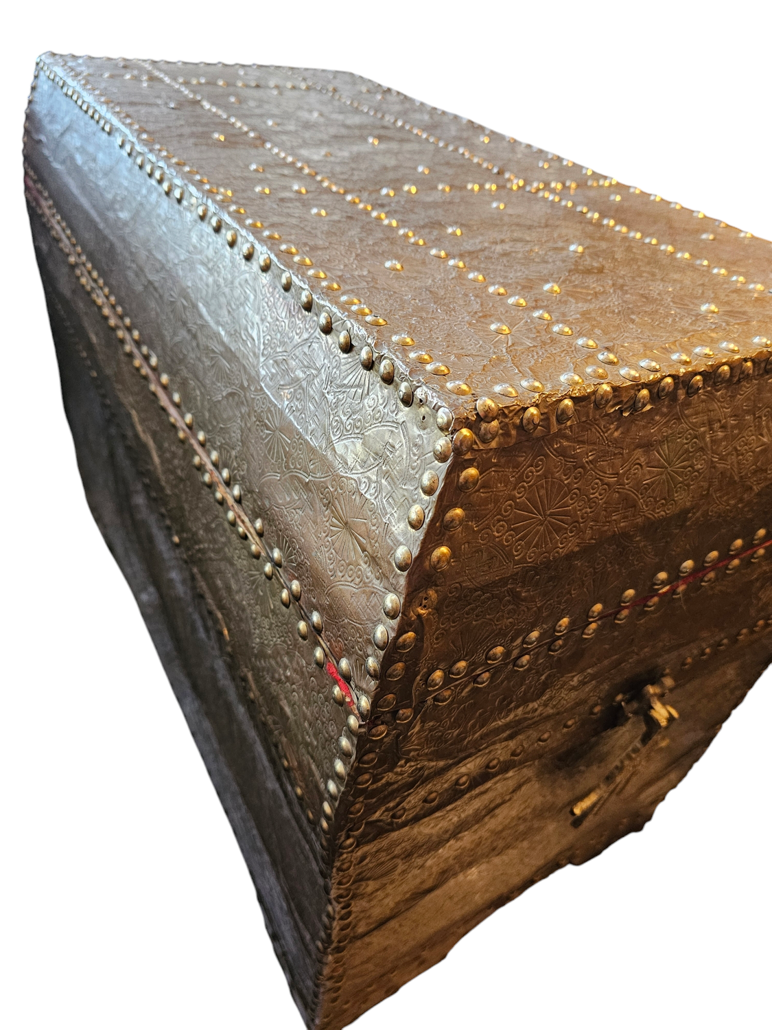 GOLD HAMMERED STUD CHEST BOX