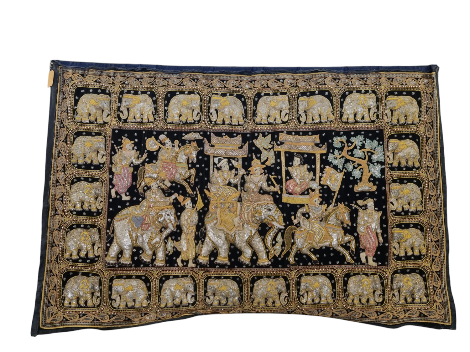 ELEPHANT BLACK SEQUENCE CARPET BURMESE