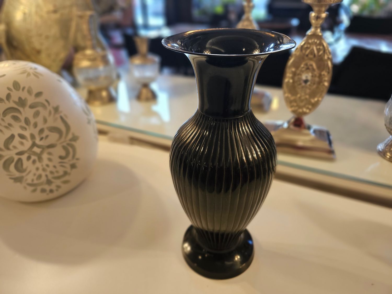 BLACK WILLOW GLAZE VASE
