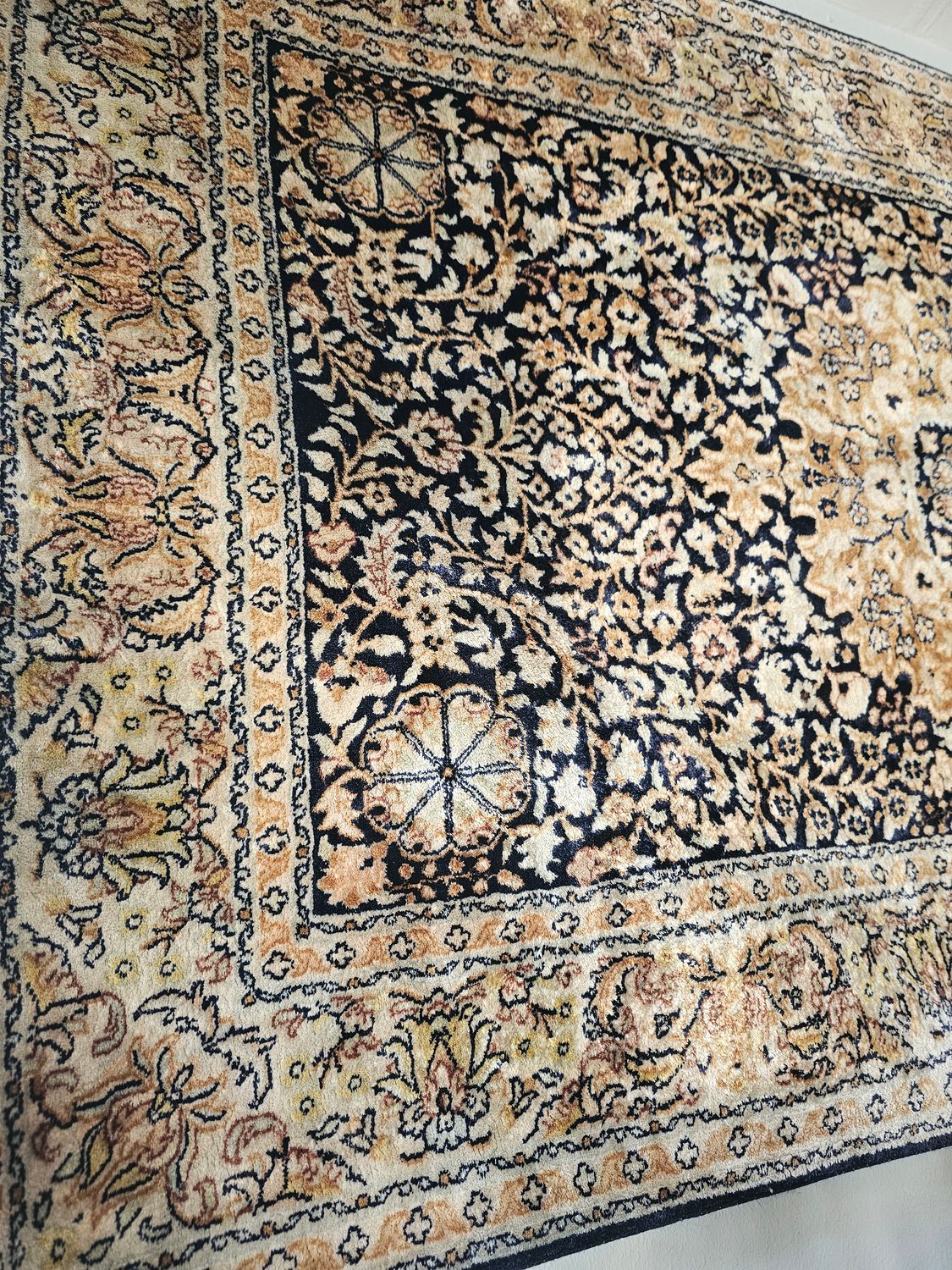 HANDMADE INDIAN SILK CARPET- 127x78cms