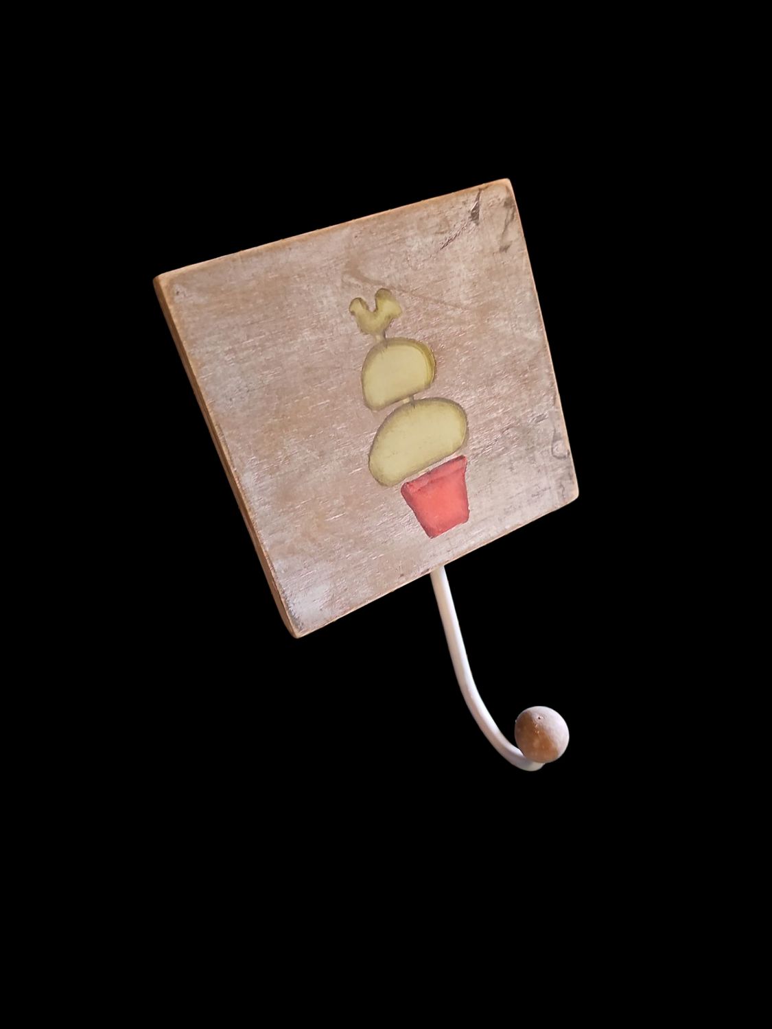 WOODEN HOOK ICE CREAM DESIGN