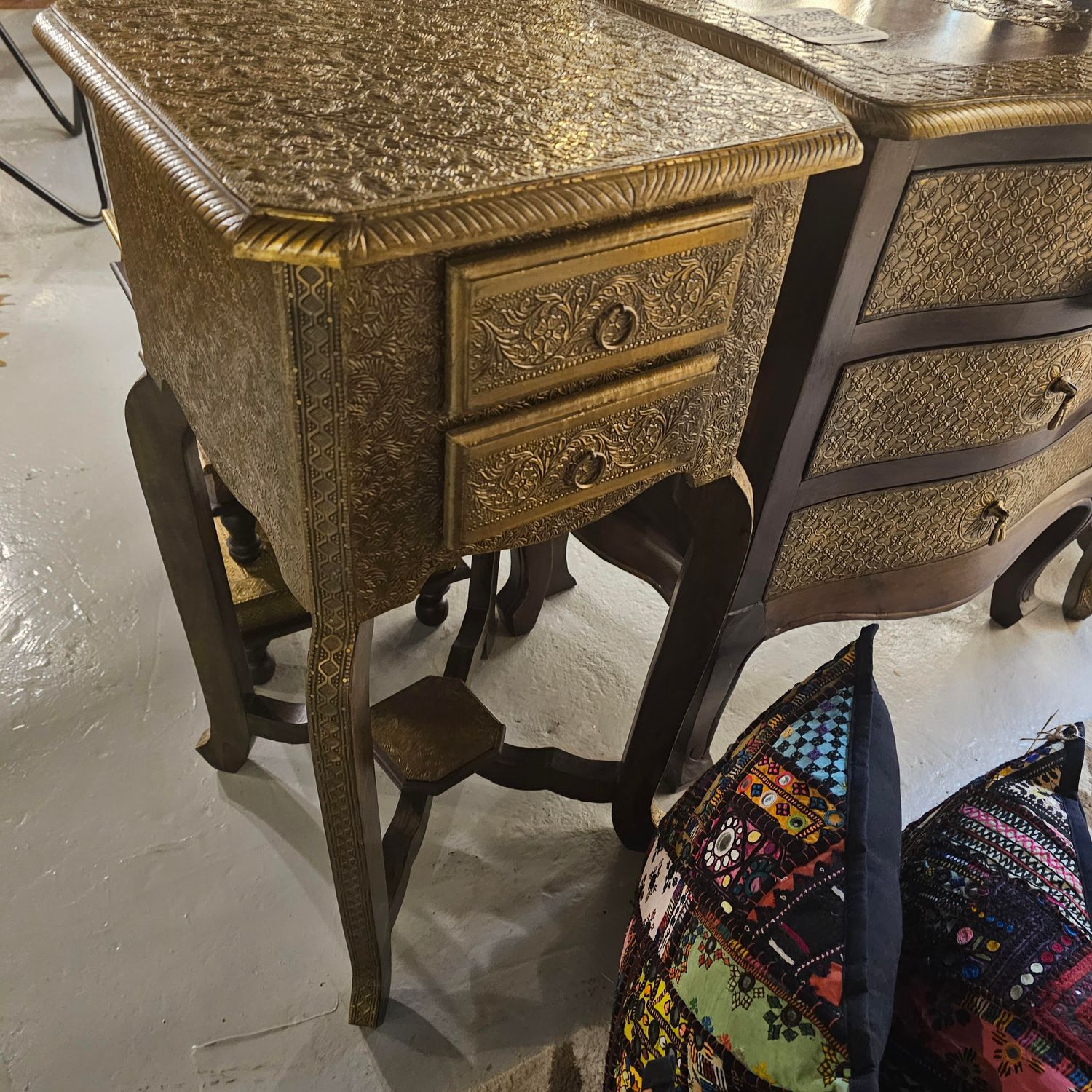 WOODEN INDIAN SIDE TABLE