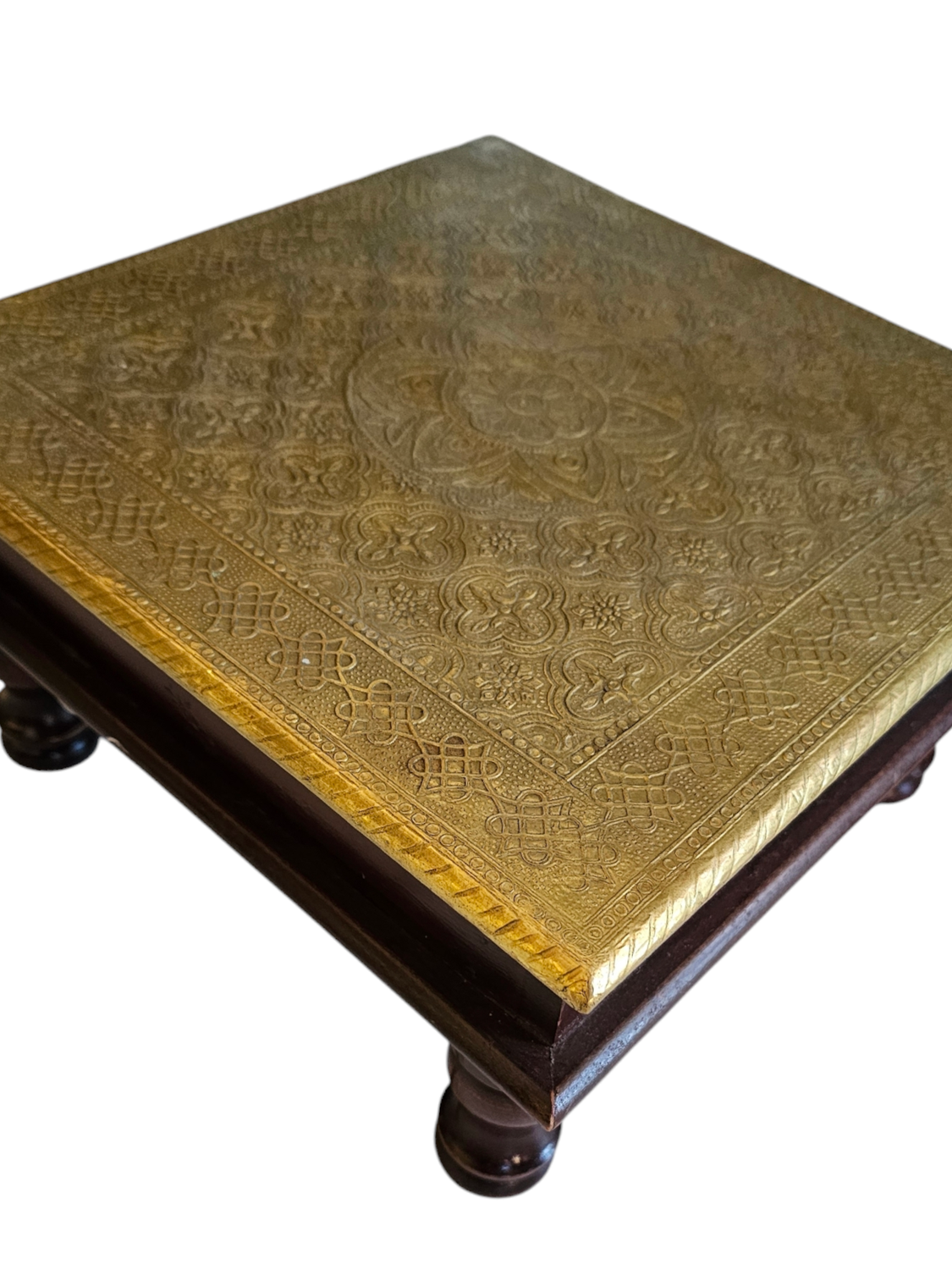 BRASS HAMMERED WOODEN RISER INDIAN BIG POOJA