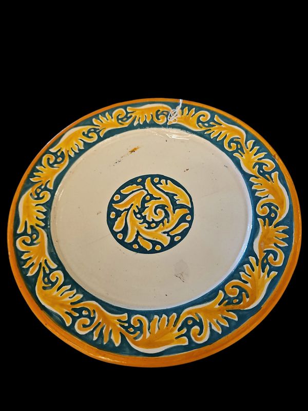POTTERY PLATE DIFFERENT PRINTS