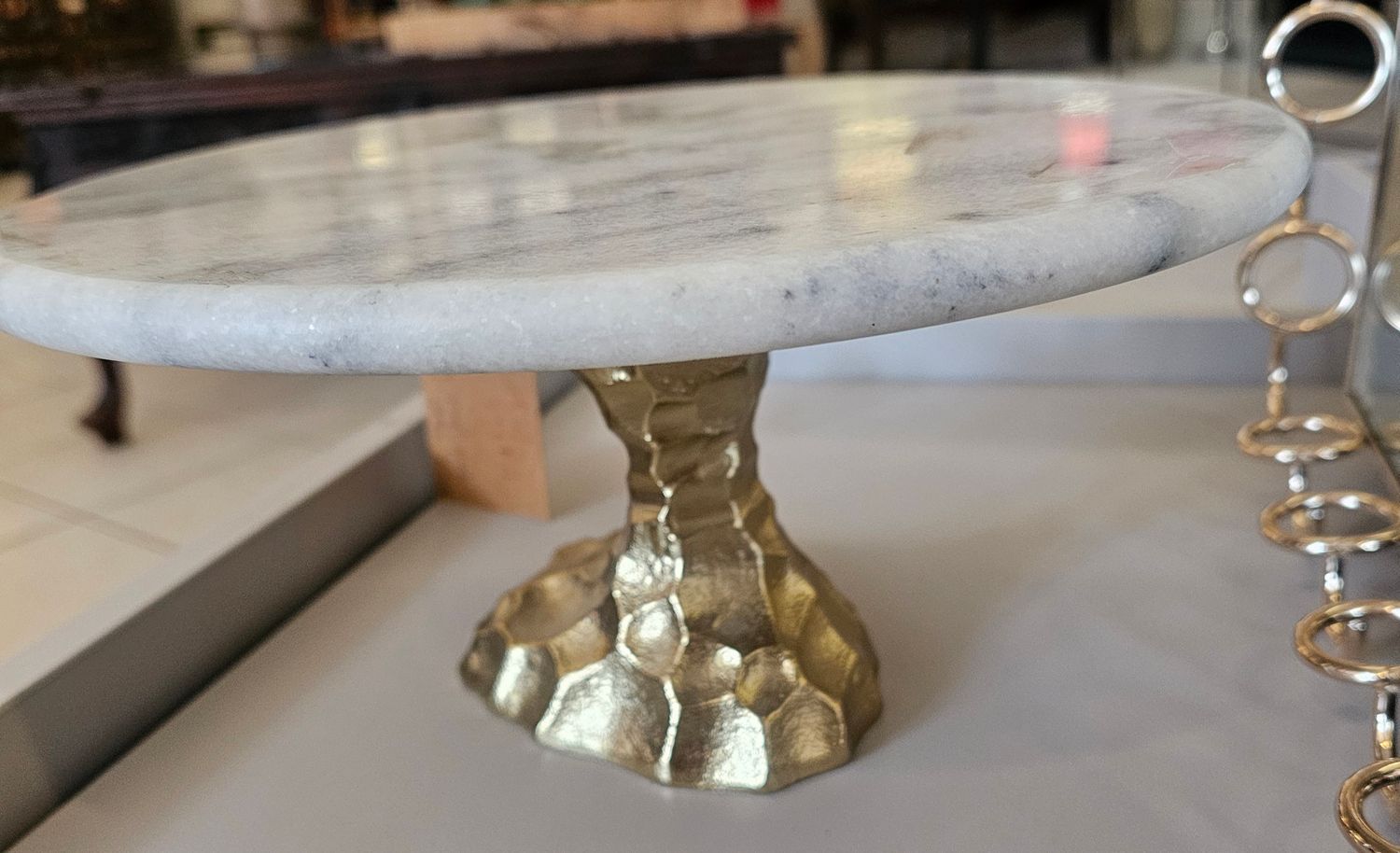MARBLE WITH GOLD STAND TRAY