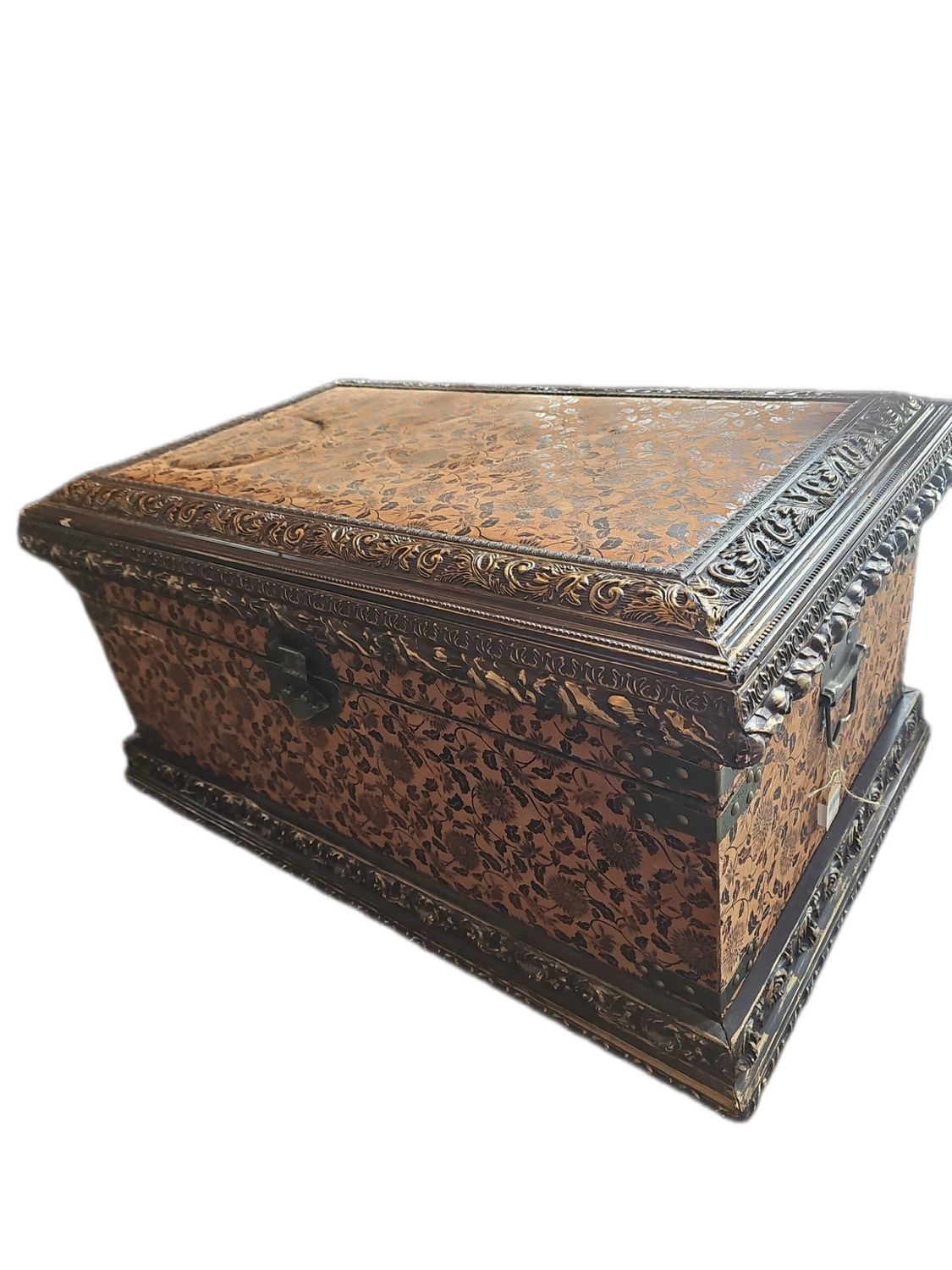 COUNTRY HOUSE CHEST BOX