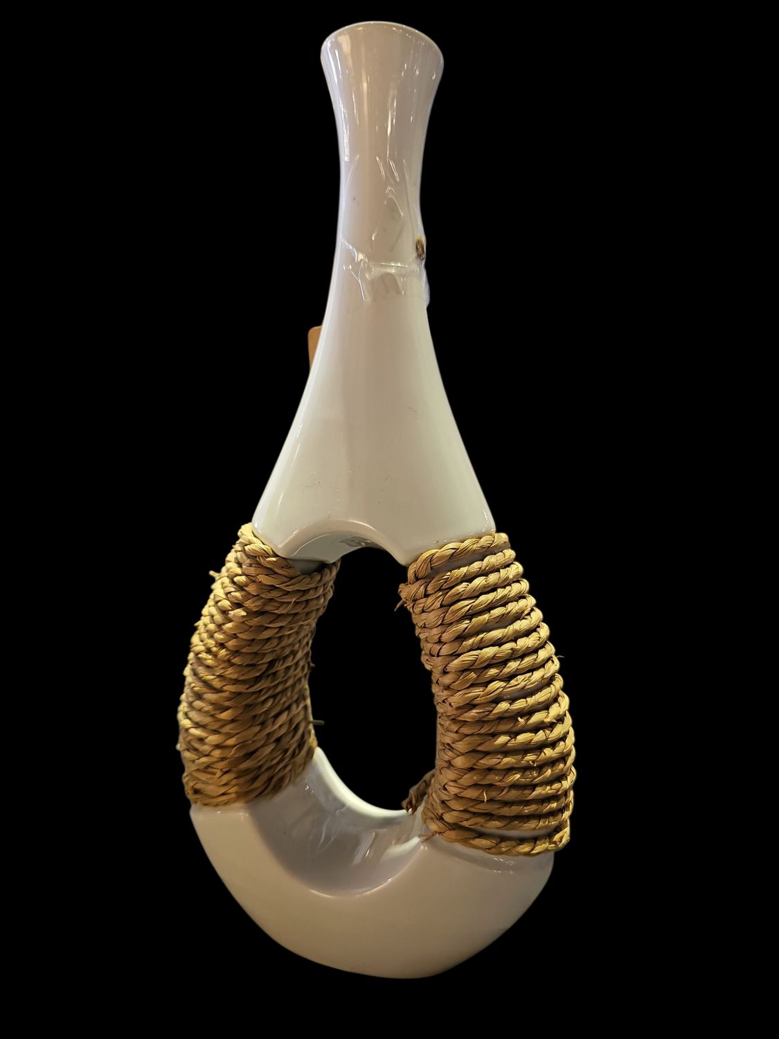 CERAMIC WHITE VASE WITH WEAVE KNOT