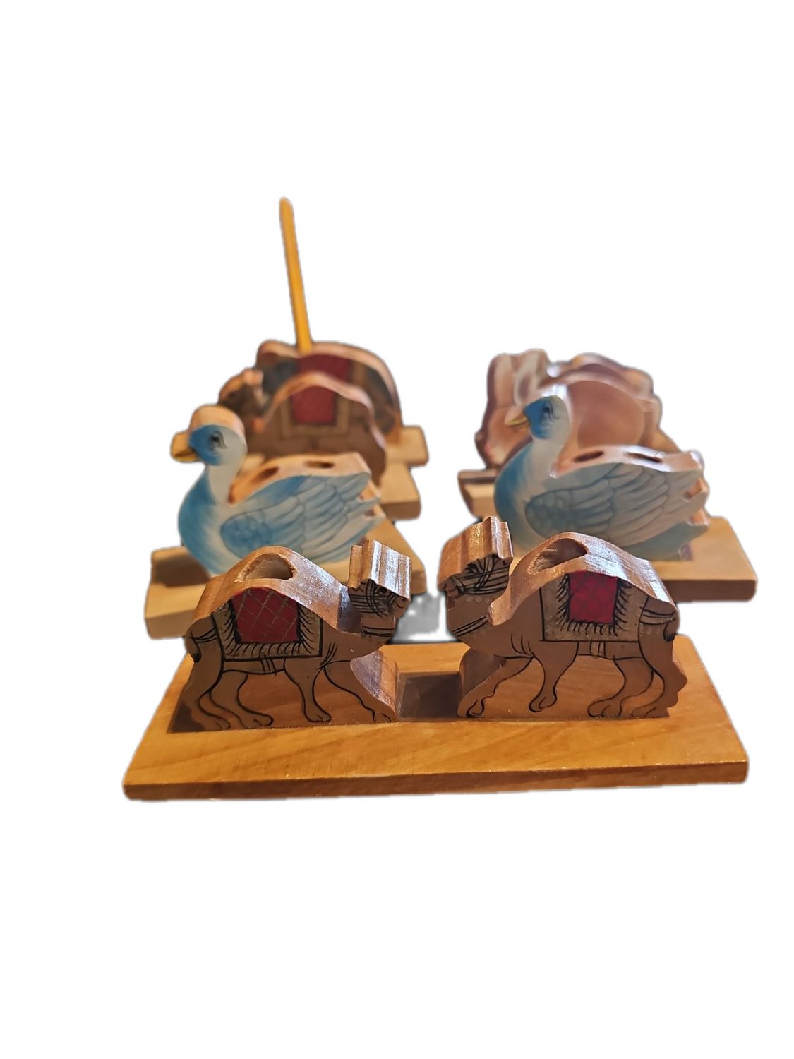 WOODEN ANIMAL FIGURE PENCIL STAND