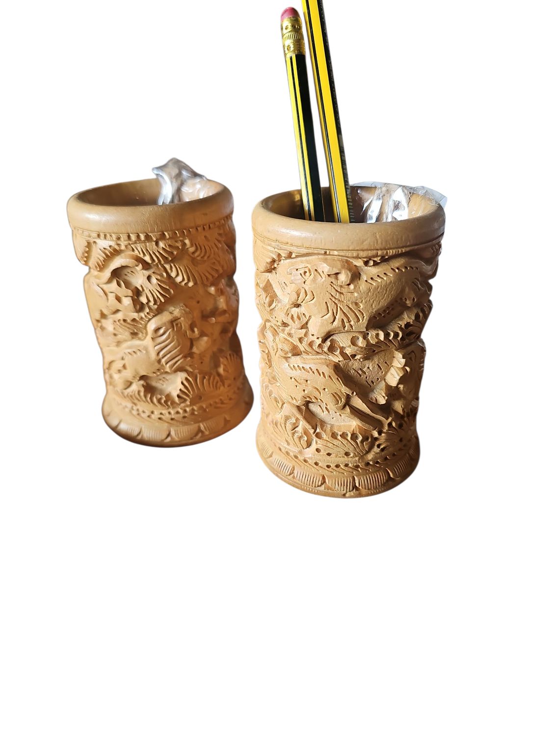 HARD WOODEN CARVED WILD ANIMAL PEN/ PENCIL CUP