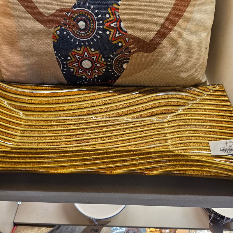 GOLD RECTANGULAR PLATE