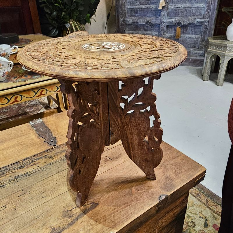 HAND CARVED WOOD WOODEN FOLDING STAND TABLE PLANT STAND WITH INLAY INDIAN ACCENT