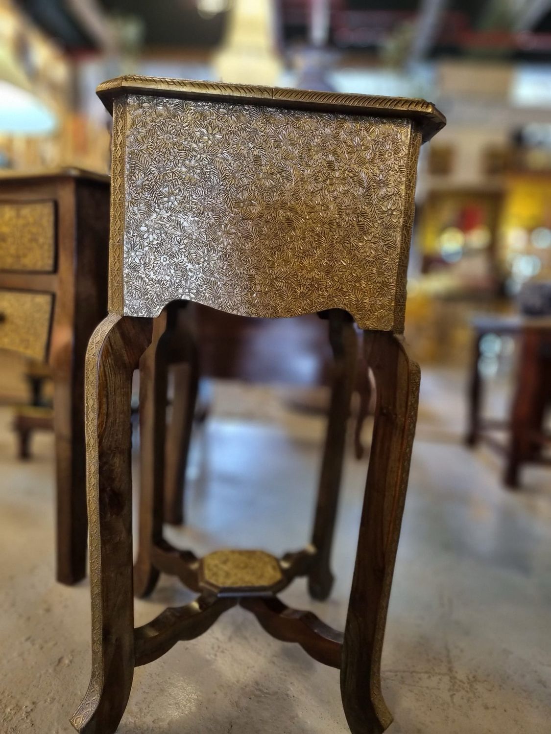 WOODEN INDIAN SIDE TABLE