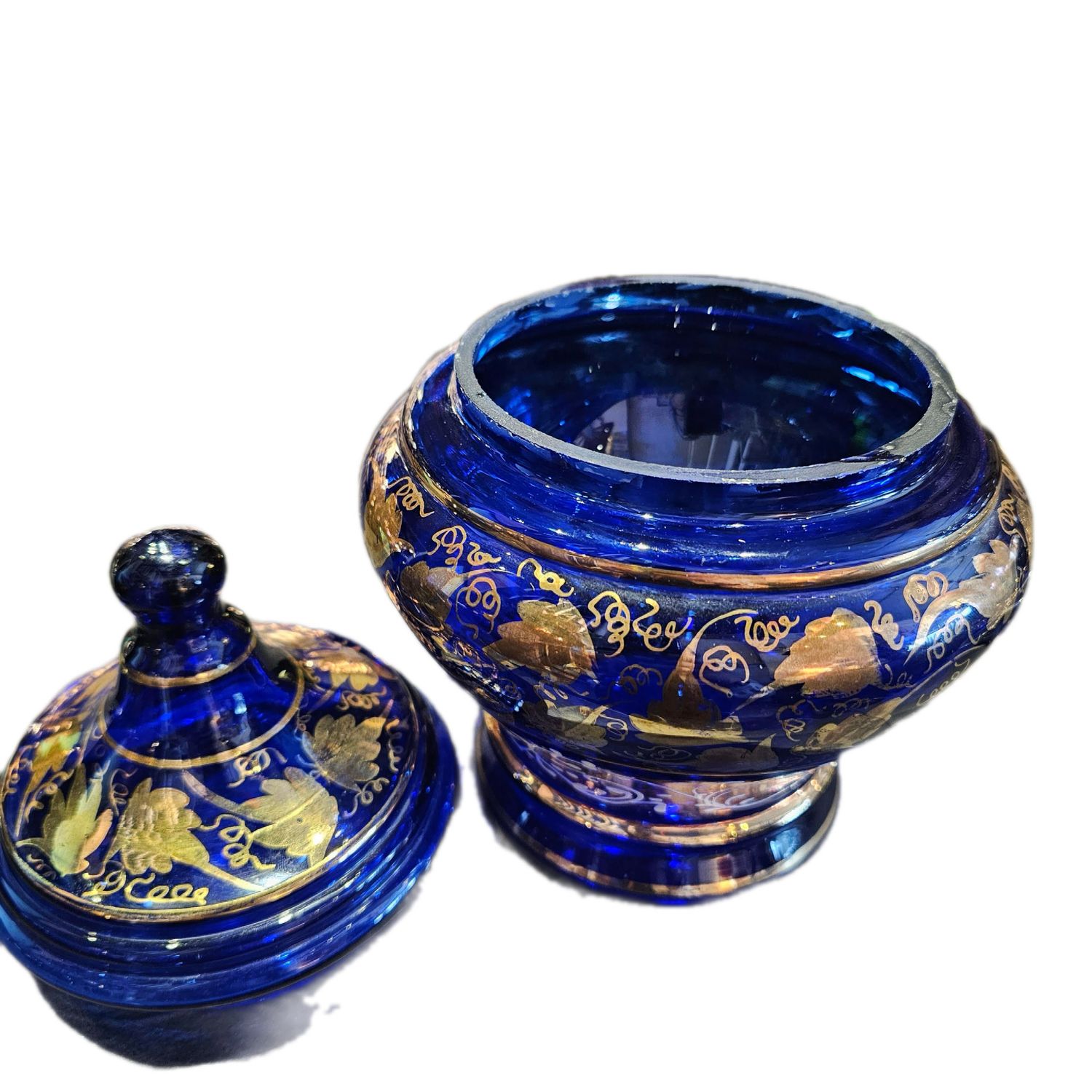 BLUE GLASS BONBONNIER LIDDED CONTAINER TYPICALLY USED FOR CANDIES OR SMALL GIFTS