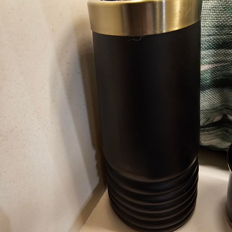 BLACK WITH GOLD VASE