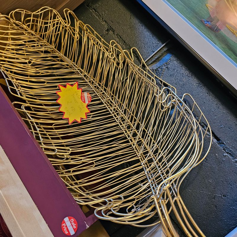 IRON GOLD LEAF DECOR