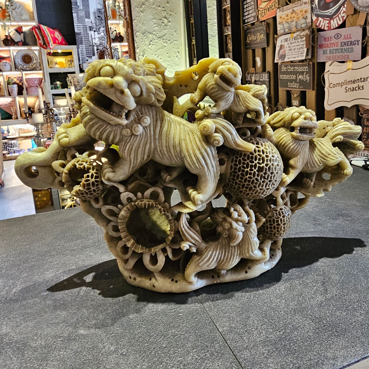 VINTAGE HAND CARVED CHINESE SHOUSHAN STONE