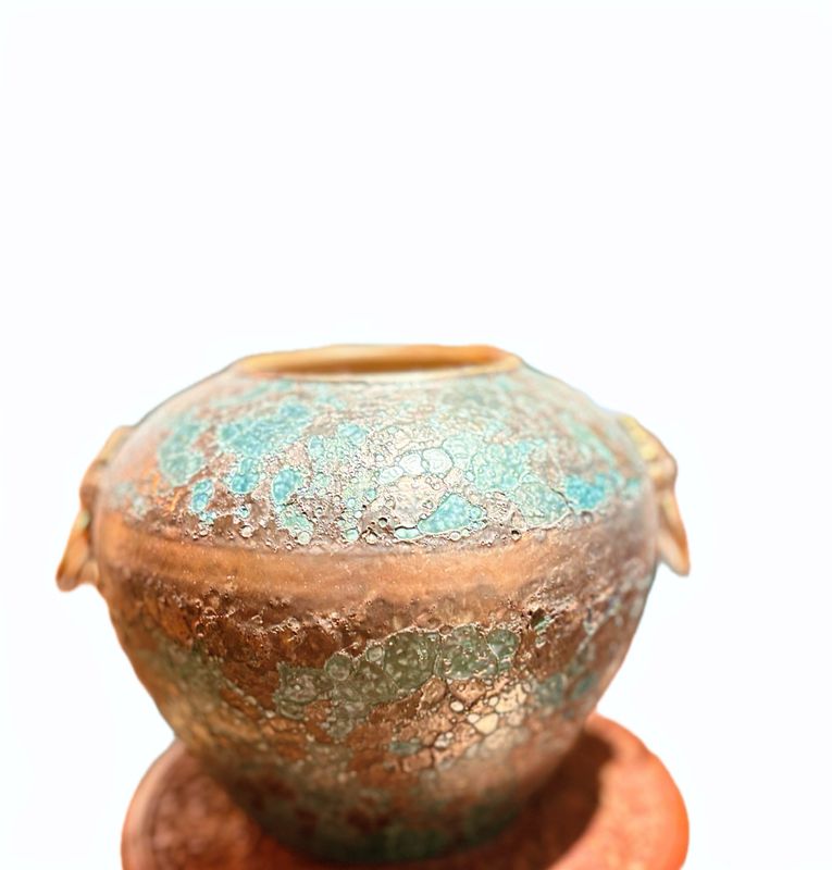 SMALL VASE METALLIC EFFECT LIGHT BLUE AND BRONZED TONED LION HEAD WITH RING HANDLE