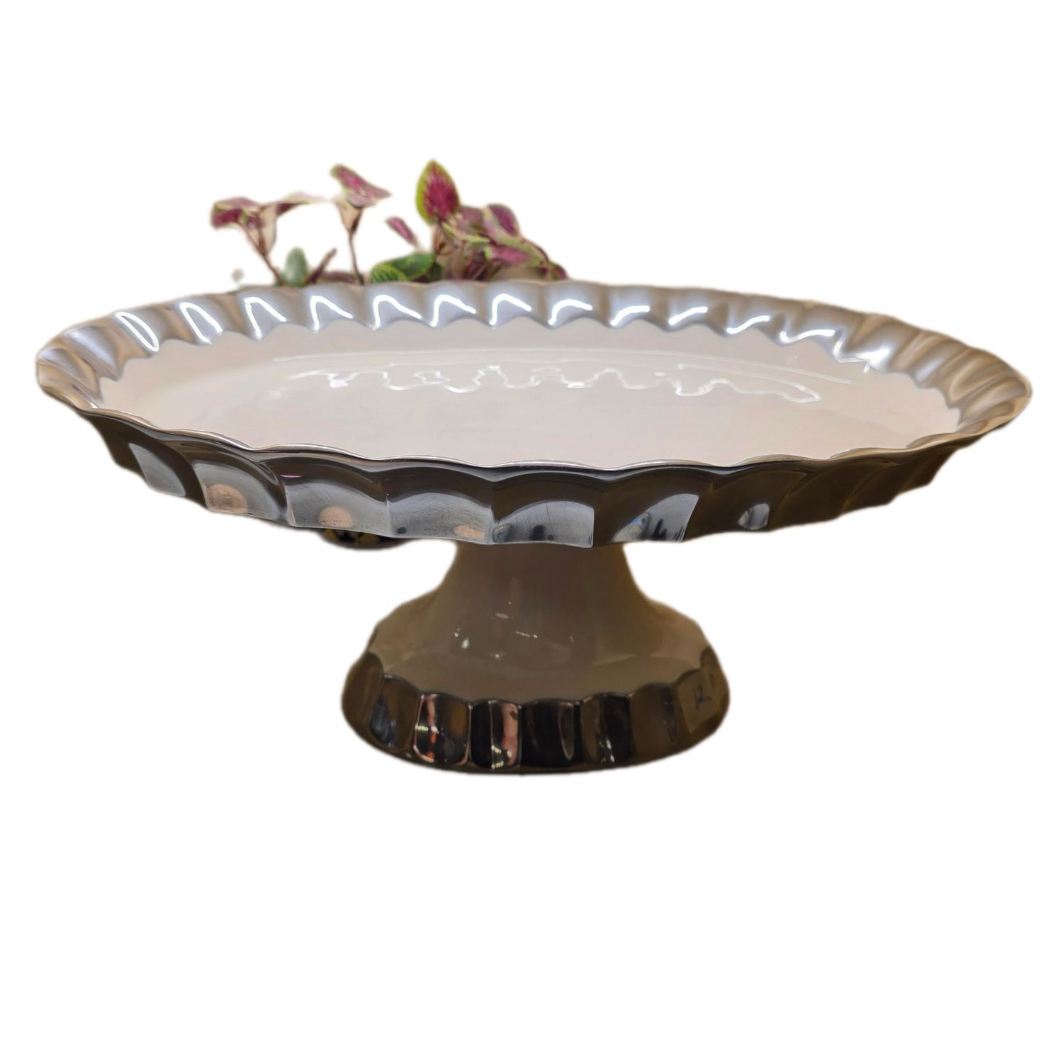 CAKE STAND WITH SALLOPED EDGE AND A METTALIC SILVER TRIM WHITE CERAMIC