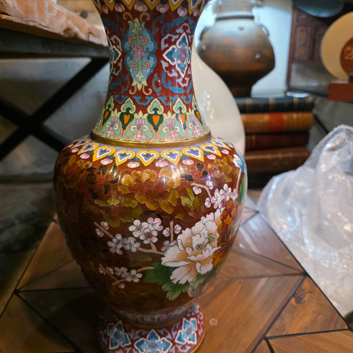 CHINESE CLOISONNE VASE METAL STRIPS FILLED WITH COLORED ENAMEL