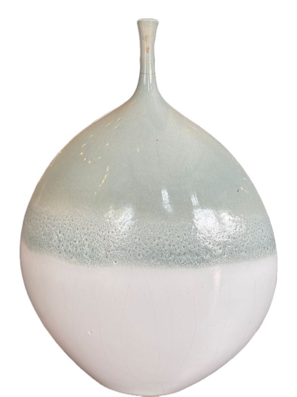 TEAR DROP SHAPED CERAMIC GLOSSY WHITE GLAZE TEXTURED VASE