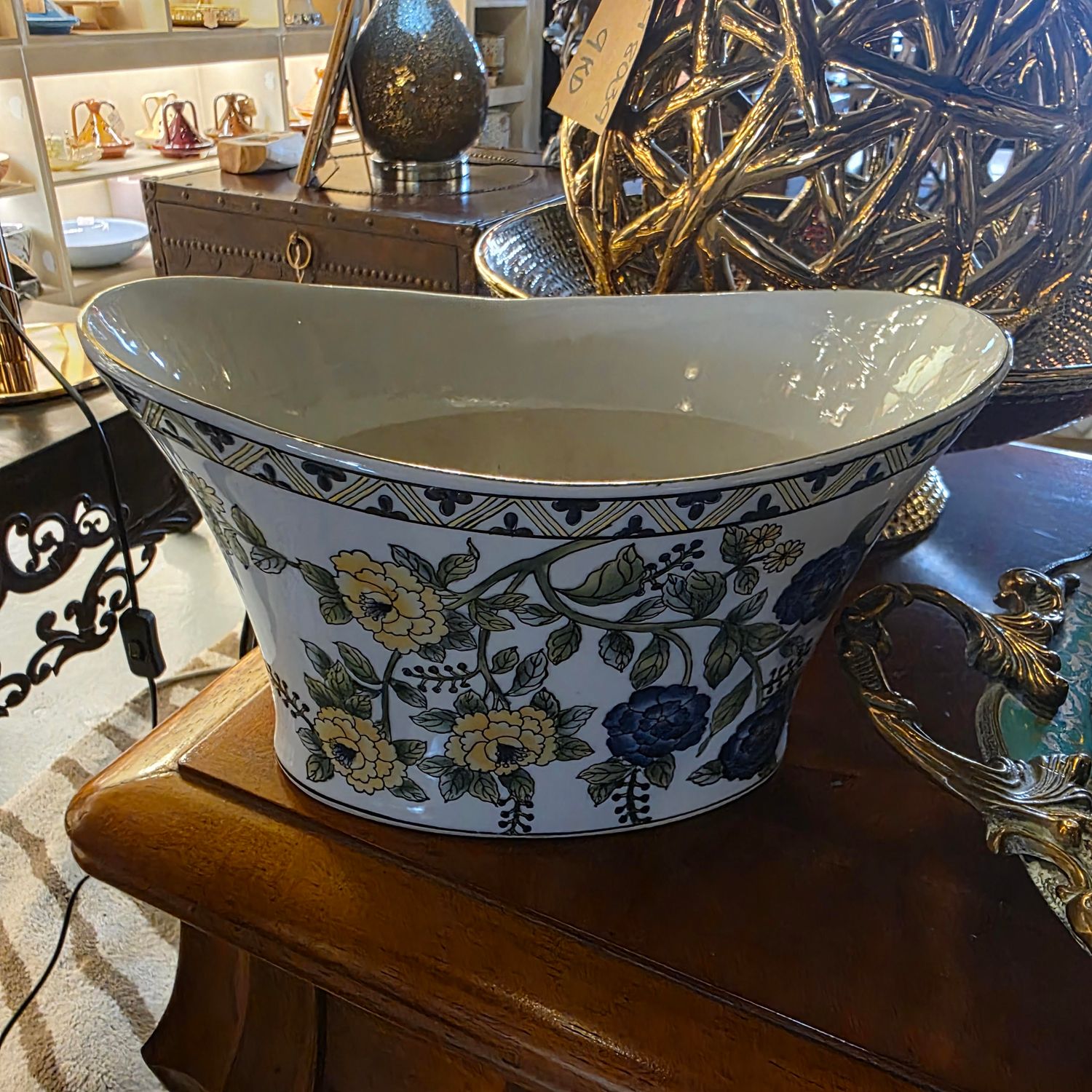 DECORATIVE VASE WITH BLUE AND YELLOW FLORAL PATTERN CERAMIC