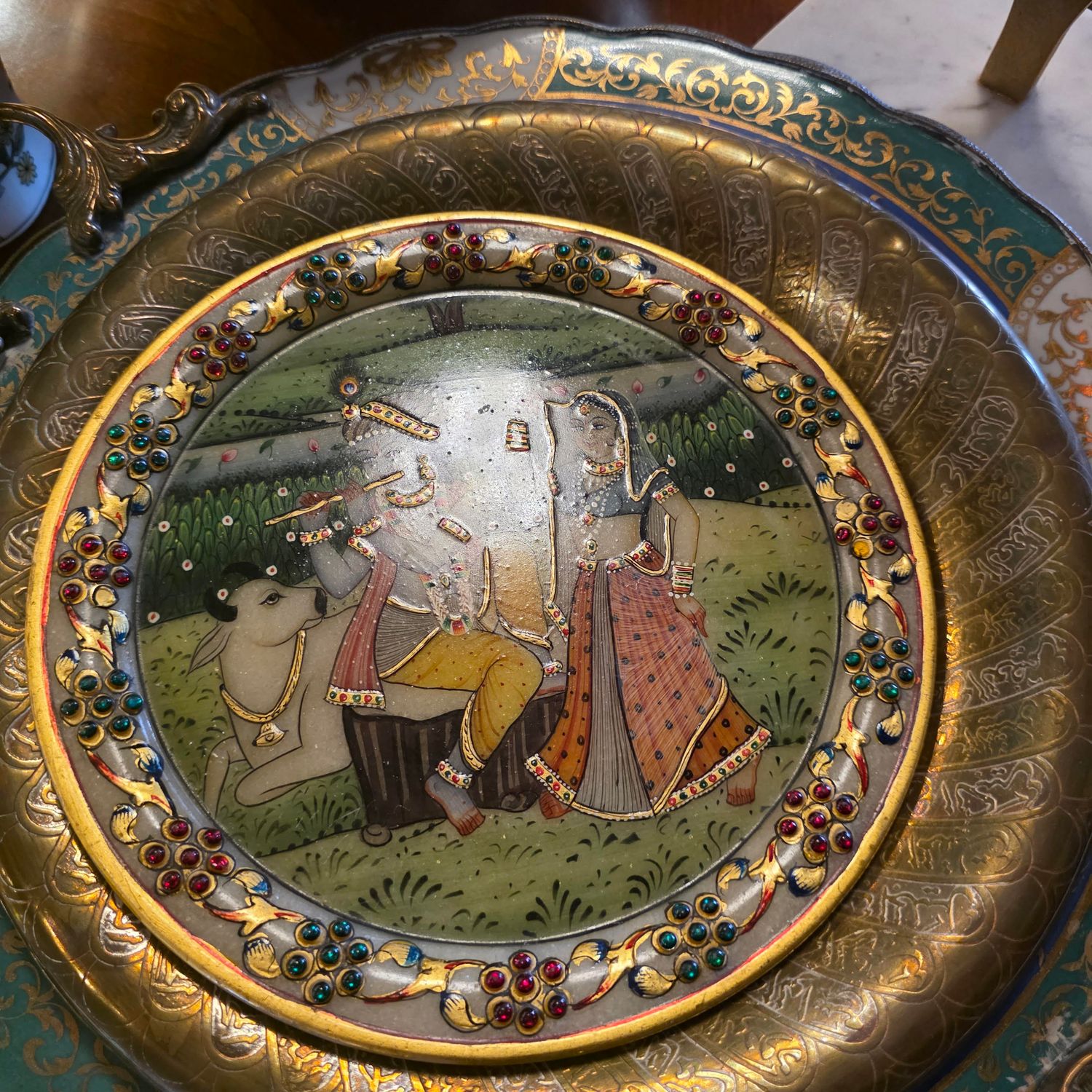 HANDPAINTED MARBLE PLATE FEATURING RADHA AND KRISHNA DECORATIVE ITEM