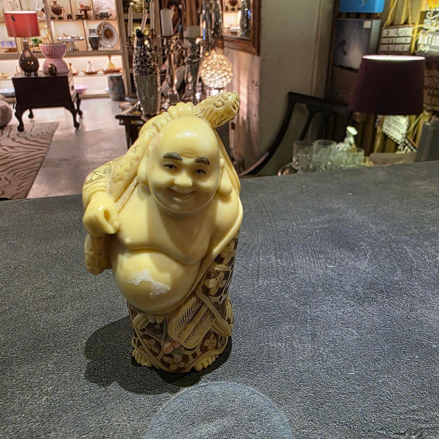 VINTAGE JAPANESE LAUGHING BUDDHA FIGURINE